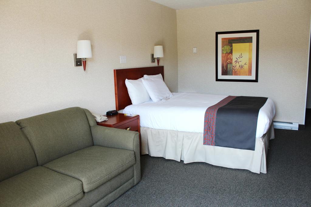 Days Inn By Wyndham Bridgewater Conference Center Экстерьер фото